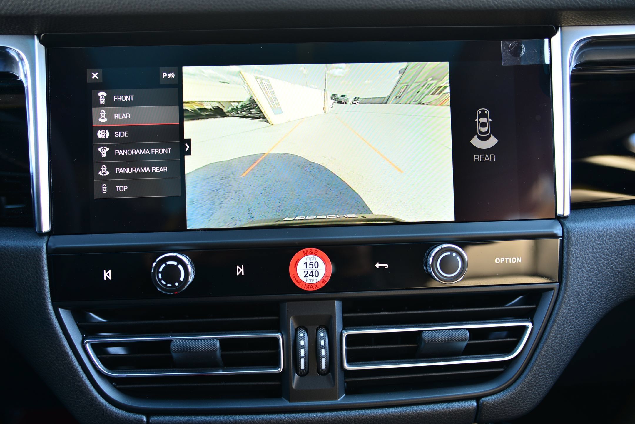 Certified 2026 Porsche Macan S AWD/4WD image 31