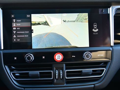 New 2026 Porsche Macan S image 31