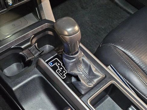 Used 2020 Toyota Tacoma Limited image 11