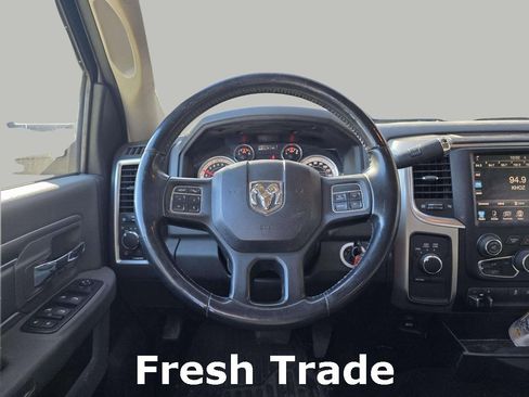 Used 2015 RAM 3500 SLT w/ Luxury Group image 11