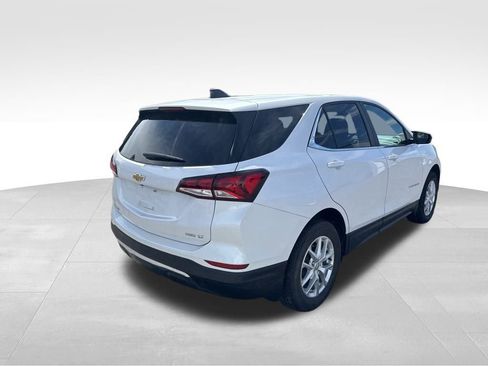 Used 2022 Chevrolet Equinox LT image 3