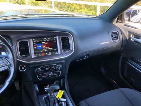 Used 2019 Dodge Charger GT image 7