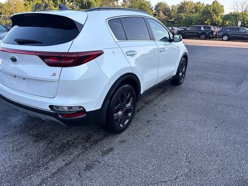Used 2020 Kia Sportage S w/ S FWD Sunroof Package image 3