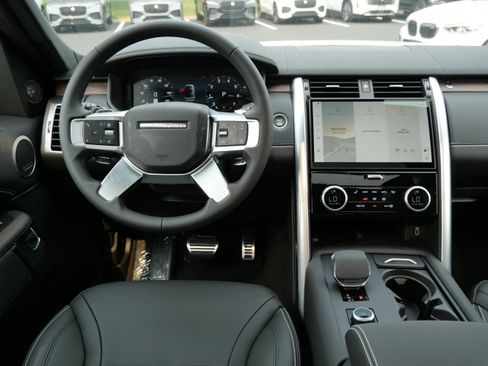New 2026 Land Rover Discovery Dynamic SE AWD/4WD image 10