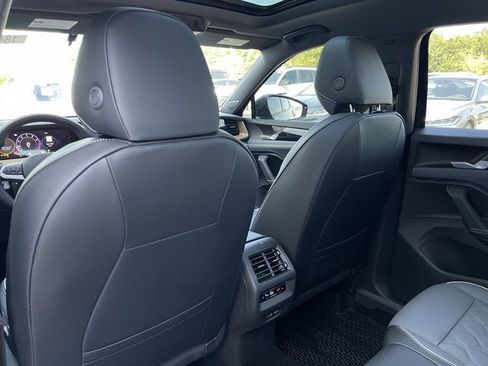 New 2026 Volkswagen Tiguan SEL R-Line AWD/4WD image 19