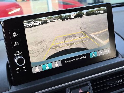 Used 2025 Honda Pilot Touring image 23