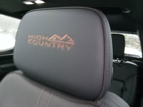 Used 2025 Chevrolet Silverado 1500 High Country w/ Midnight Edition image 13