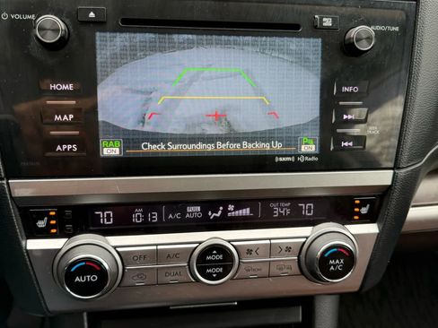 Used 2017 Subaru Outback 2.5i Touring image 35