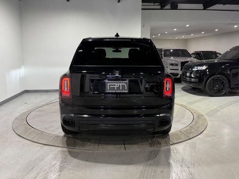 Used 2023 Rolls-Royce Cullinan image 18