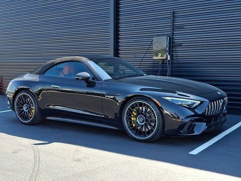 Used 2022 Mercedes-Benz SL 63 AMG 4MATIC image 35