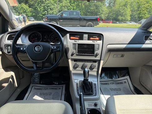 Used 2016 Volkswagen Golf SE FWD image 14