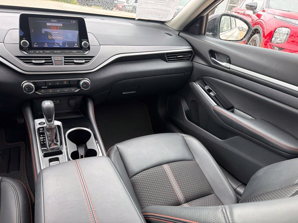 Used 2025 Nissan Altima 2.5 SR AWD/4WD image 21