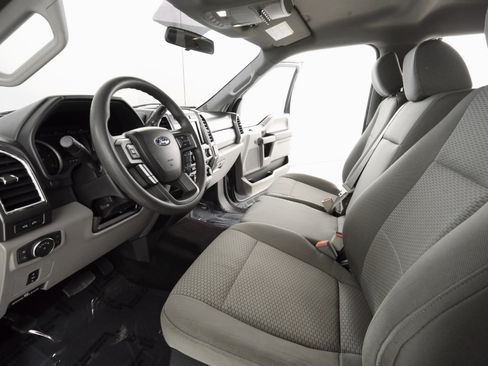 Used 2018 Ford F250 XLT w/ XLT Premium Package image 13