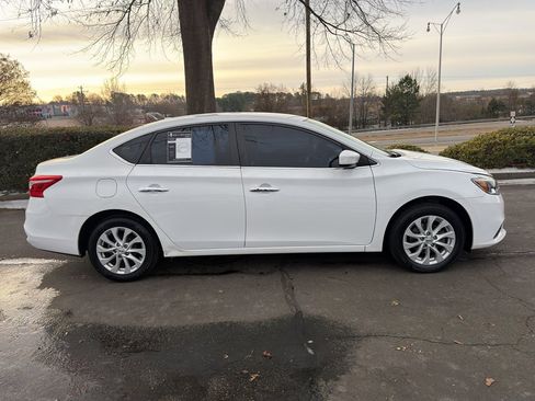 Used 2019 Nissan Sentra SV image 8