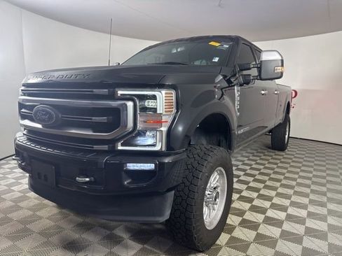 Used 2022 Ford F350 Platinum w/ FX4 Off-Road Package image 4