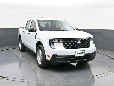 New 2025 Ford Maverick XL w/ Equipment Group 102A image 22