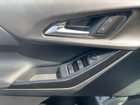 Certified 2026 Chevrolet Equinox LT w/ Convenience Package II FWD image 17