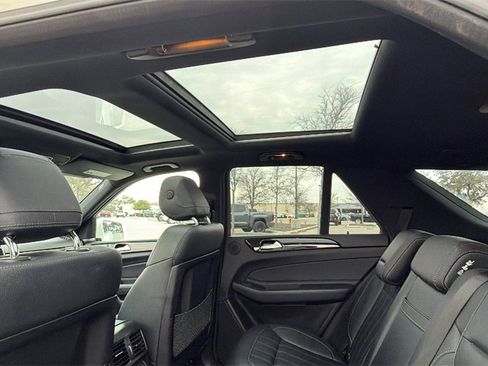 Used 2018 Mercedes-Benz GLE 350 image 24