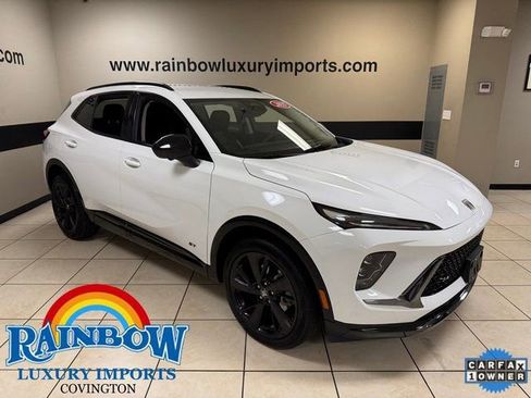 Used 2025 Buick Envision Sport Touring image 1