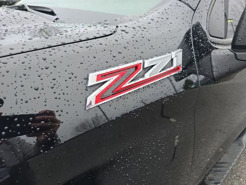 Certified 2020 Chevrolet Silverado 1500 RST image 35