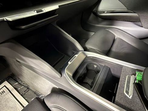 Used 2024 Lucid Air Pure image 24