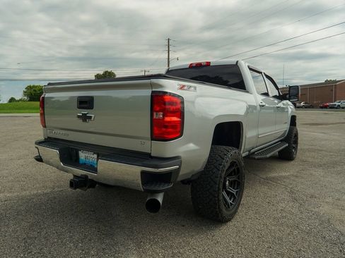 Used 2016 Chevrolet Silverado 2500 LT w/ LT Convenience Package AWD/4WD image 3