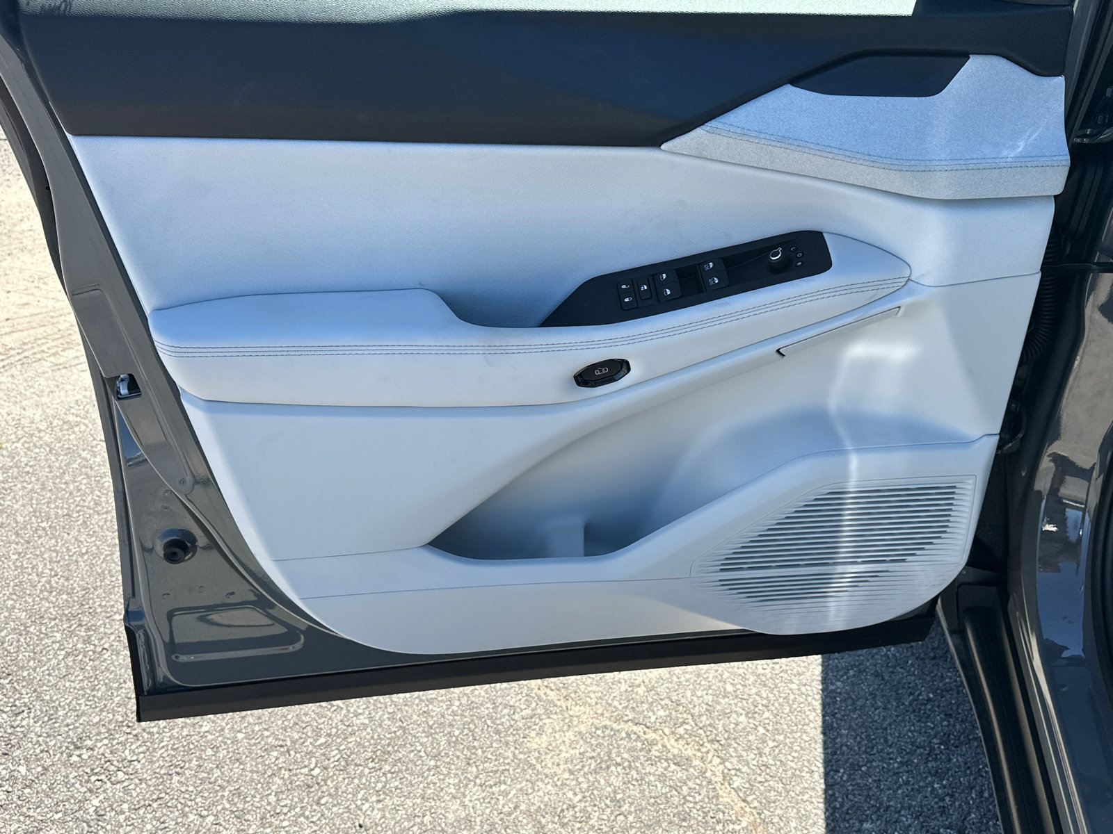 New 2026 Jeep Cherokee Laredo AWD/4WD image 11