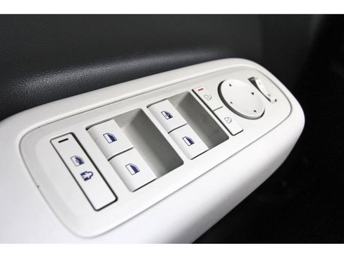 Certified 2026 Hyundai Santa Fe SE FWD image 19