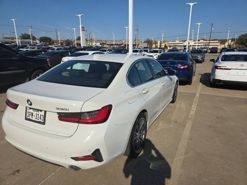 Used 2019 BMW 330i Sedan w/ Driving Assistance Package image 8