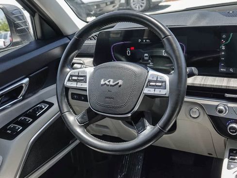 Used 2024 Kia Telluride EX FWD image 14