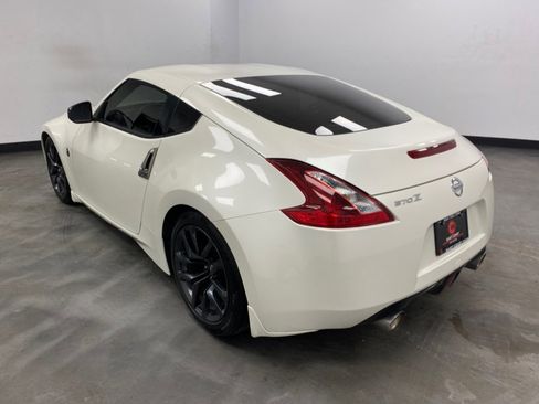 Used 2019 Nissan 370Z Coupe w/ Z34 Heritage Edition - White image 5