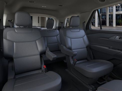 New 2025 Ford Explorer Active w/ Active Comfort Package image 11