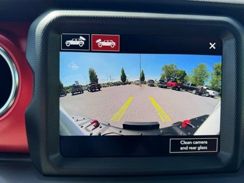 Used 2021 Jeep Wrangler Unlimited Rubicon AWD/4WD image 22