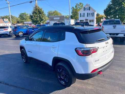 Used 2024 Jeep Compass Trailhawk w/ Trailhawk Convenience Group image 11