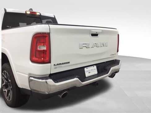 Used 2025 RAM 1500 Laramie image 20