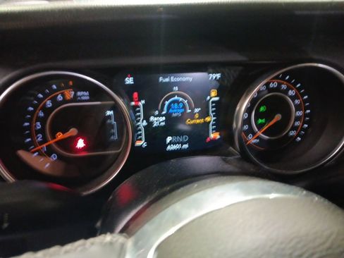 Used 2022 Jeep Gladiator Overland w/ Popular Equipment Package AWD/4WD image 4