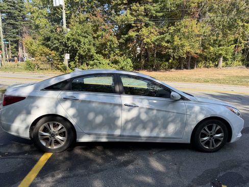 Used 2011 Hyundai Sonata Limited image 6