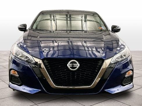 Used 2020 Nissan Altima 2.5 SR w/ Premium Package AWD/4WD image 3