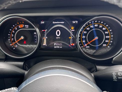 Used 2021 Jeep Wrangler Unlimited Sahara w/ Uconnect 4C Nav & Sound Group image 21
