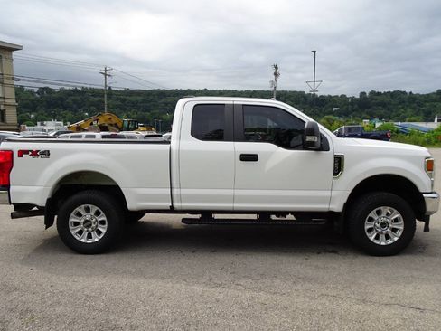 Used 2020 Ford F250 XL w/ STX Appearance Package AWD/4WD image 5
