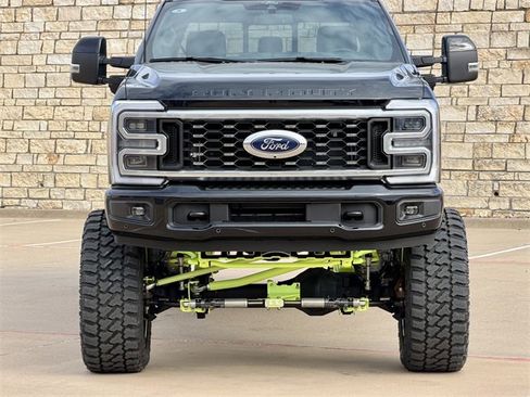 Used 2026 Ford F350 Platinum image 3