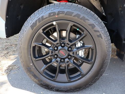 Used 2026 Toyota Tundra Limited w/ TRD Off-Road Package AWD/4WD image 41