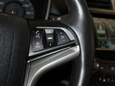 Used 2016 Chevrolet Malibu LTZ image 18