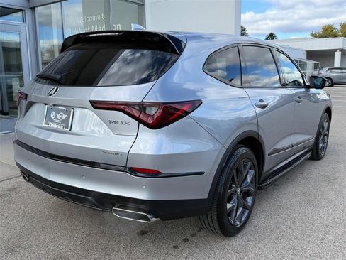 Used 2022 Acura MDX A-Spec image 3