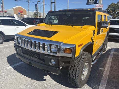 Used 2006 HUMMER H2 image 2