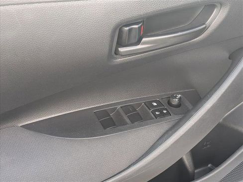 Used 2024 Toyota Corolla LE FWD image 10
