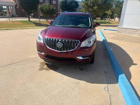 Used 2017 Buick Enclave Leather FWD image 5
