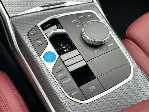 Certified 2025 BMW i4 eDrive40 RWD image 14
