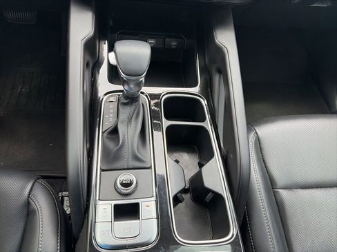 Used 2025 Kia Telluride LX FWD image 20
