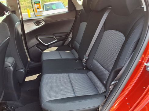 Certified 2024 Kia Soul LX w/ Option Group 015 image 7